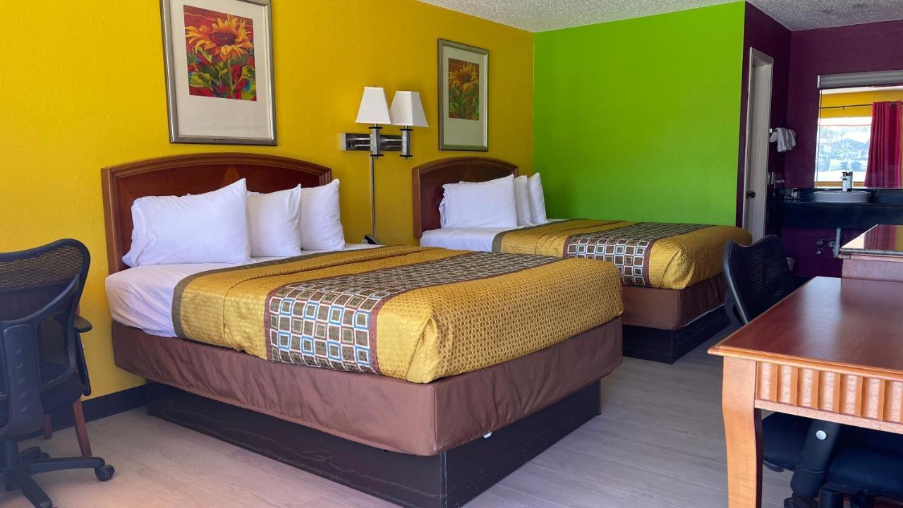 Morning Star Inn Anson Экстерьер фото