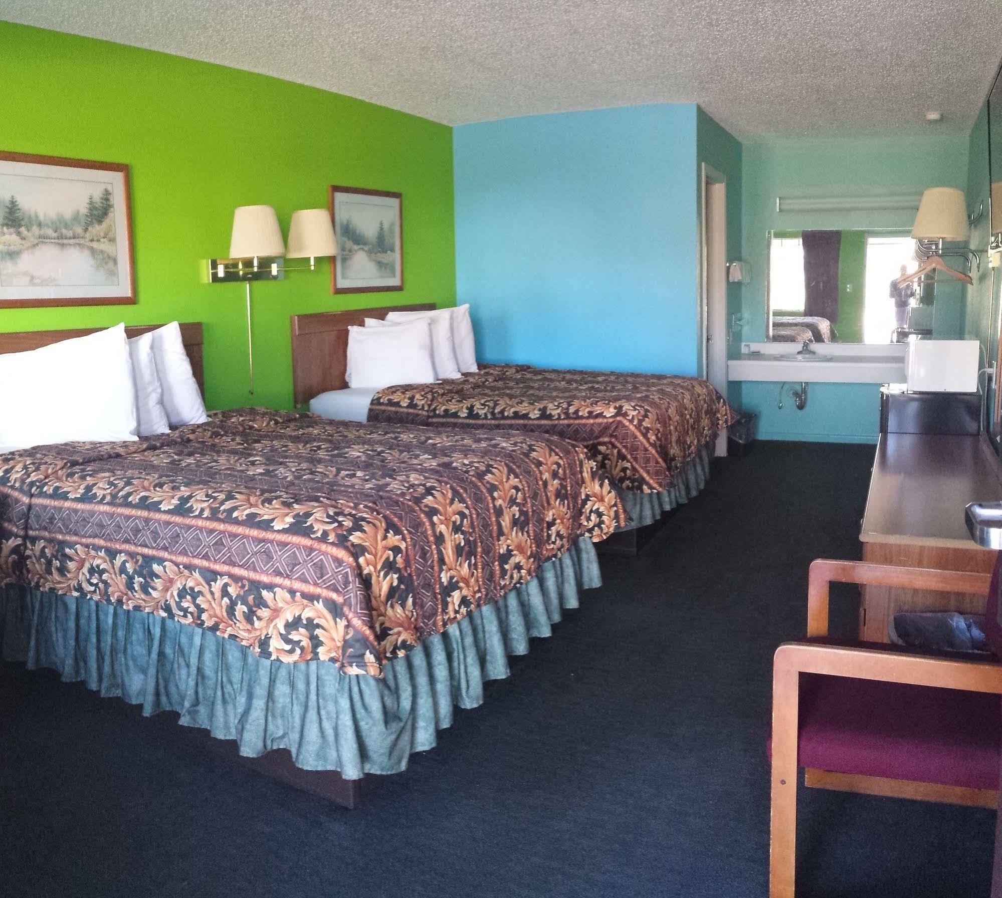 Morning Star Inn Anson Экстерьер фото