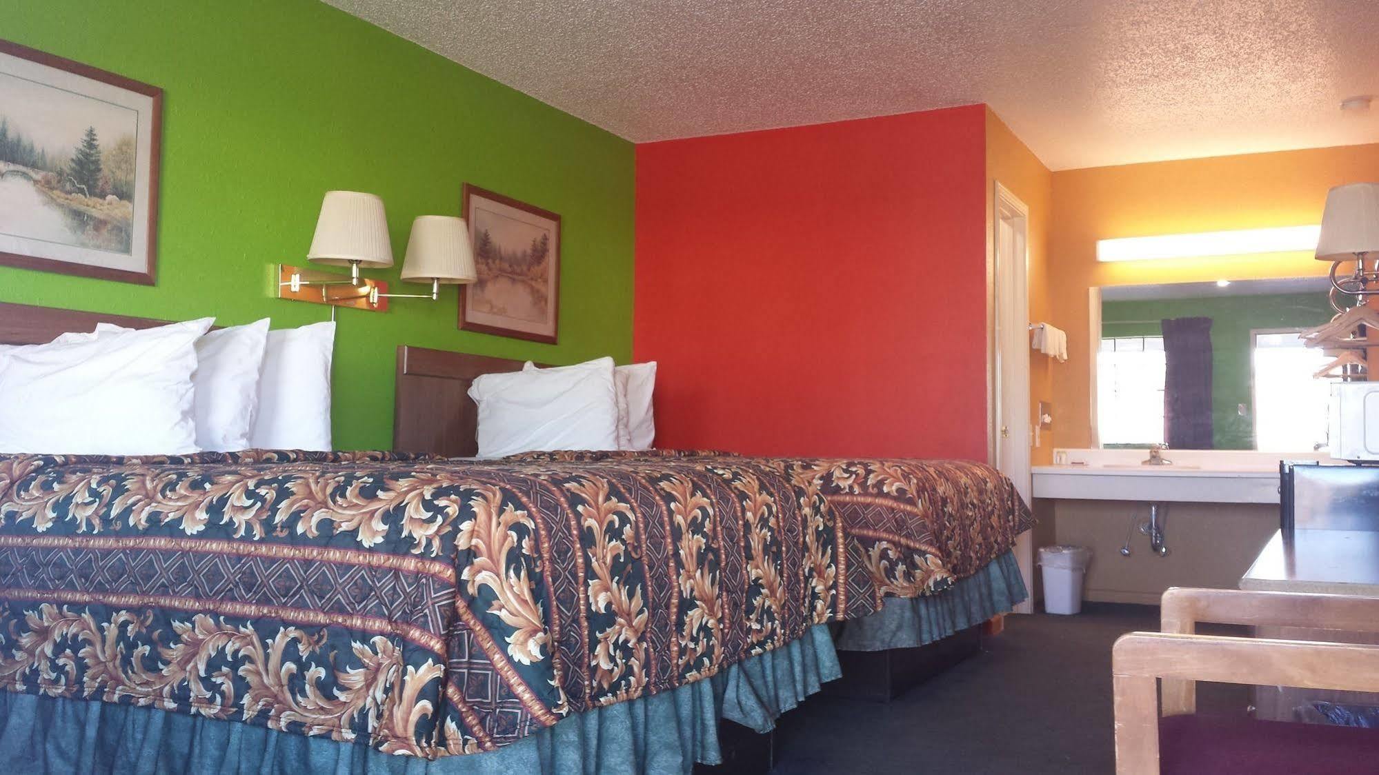 Morning Star Inn Anson Экстерьер фото