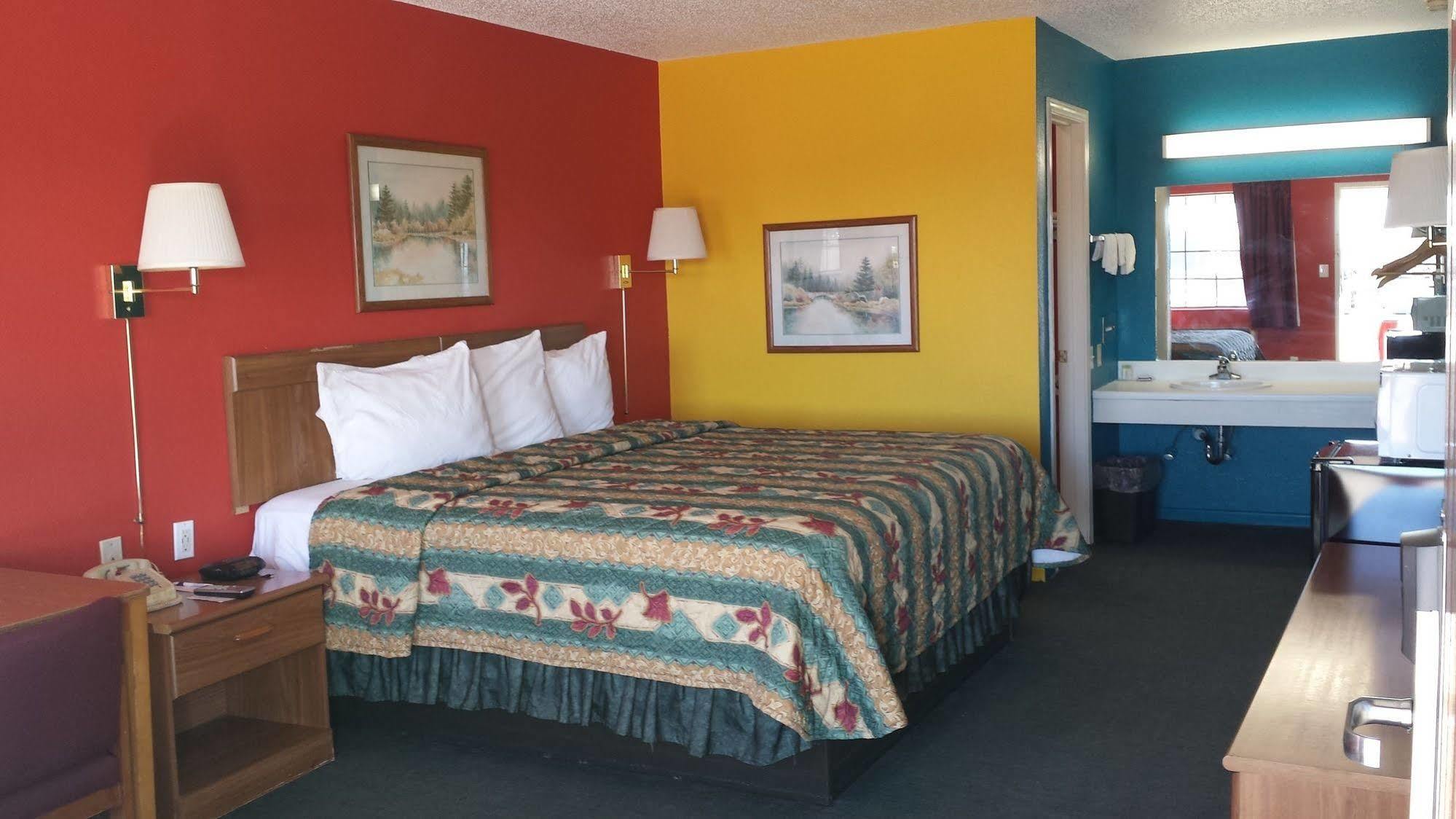Morning Star Inn Anson Экстерьер фото