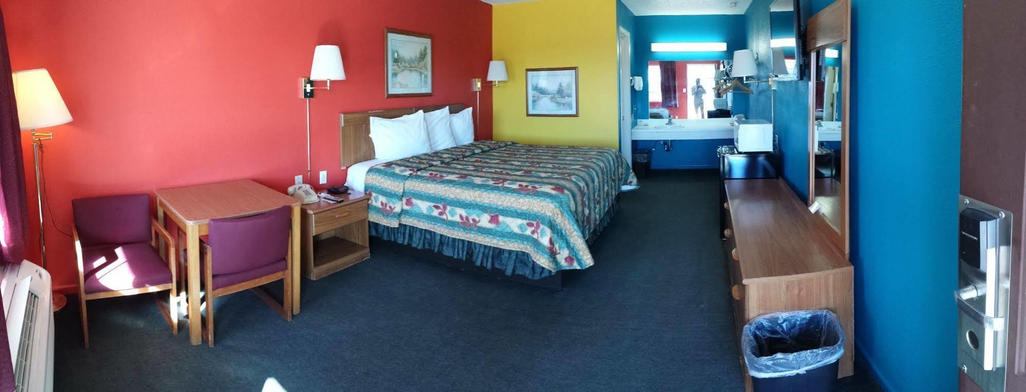 Morning Star Inn Anson Экстерьер фото