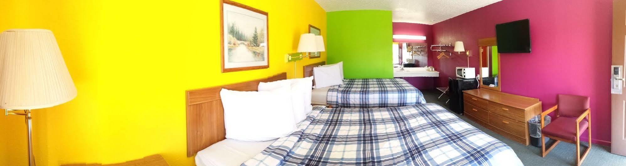Morning Star Inn Anson Экстерьер фото